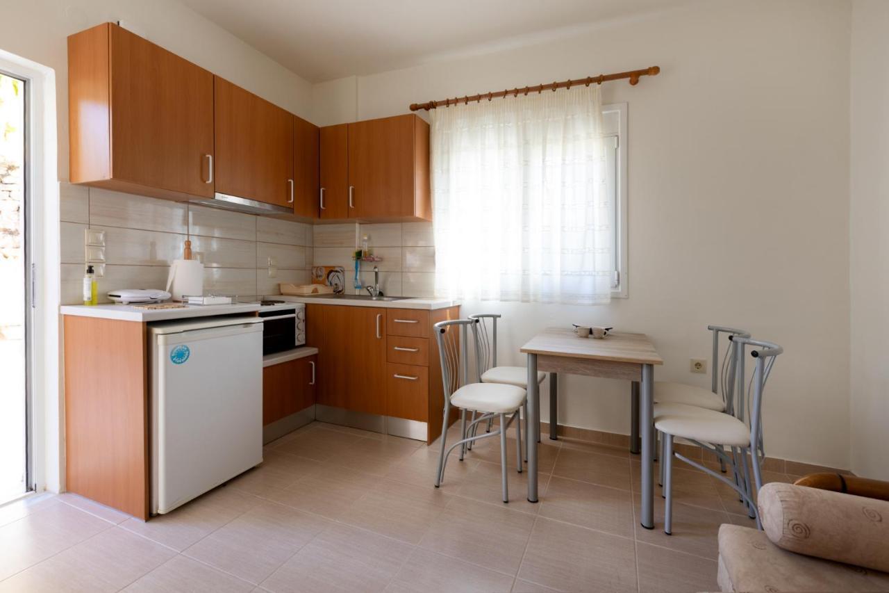 Nikki'S Family Apartments Sívota المظهر الخارجي الصورة